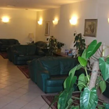 Hotell Italia 3*