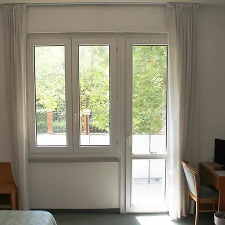 Ξενοδοχείο Italia