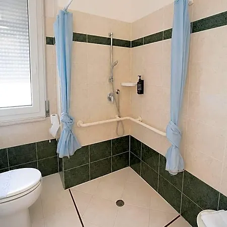 Hotel Italia 3*